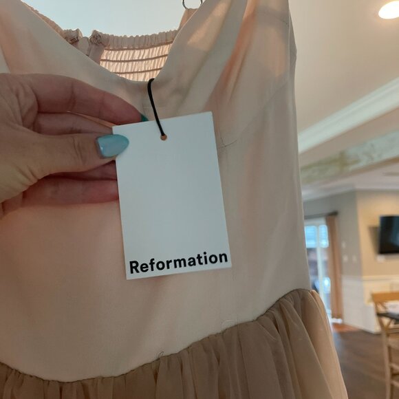 Reformation Esmarie Dress size 4 in Prosecco with Biscotti NWT - Picture 4 of 6